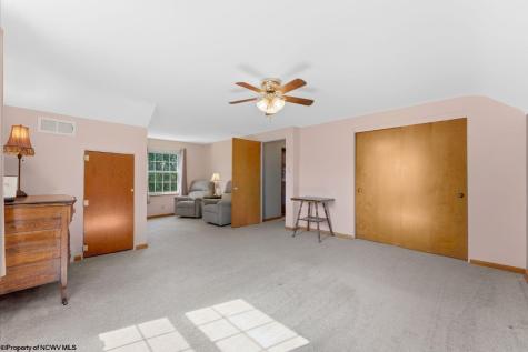 512 Laurel Drive Fairmont WV 26554