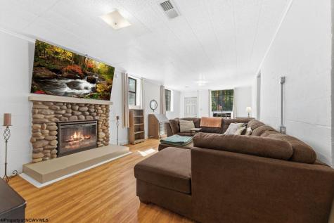 512 Laurel Drive Fairmont WV 26554