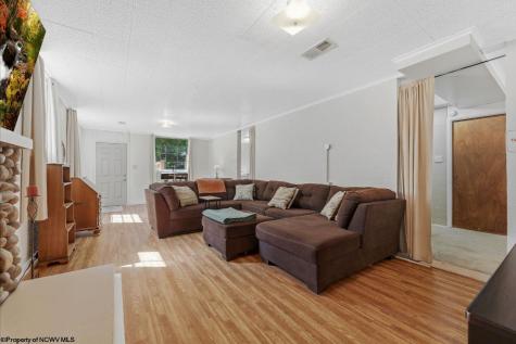 512 Laurel Drive Fairmont WV 26554