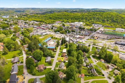 512 Laurel Drive Fairmont WV 26554