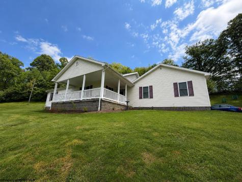 149 Glady Creek Drive Fairmont WV 26554