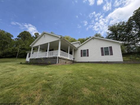 149 Glady Creek Drive Fairmont WV 26554