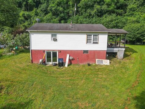 549 Cody Lane Weston WV 26452