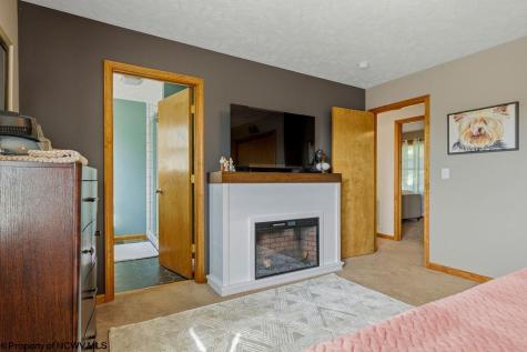 57 Stags Leap Drive Belington WV 26250