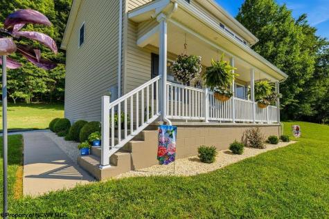 57 Stags Leap Drive Belington WV 26250