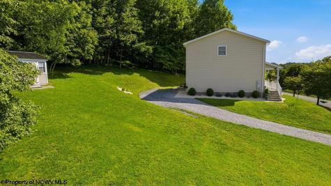 57 Stags Leap Drive Belington WV 26250