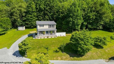57 Stags Leap Drive Belington WV 26250