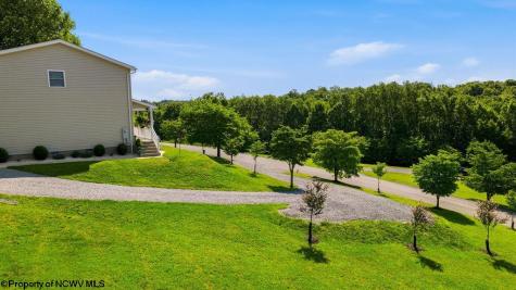 57 Stags Leap Drive Belington WV 26250