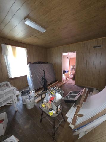204 W 7th Street Weston WV 26452