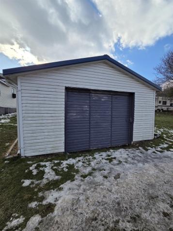 204 W 7th Street Weston WV 26452