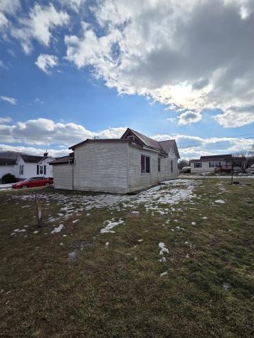 204 W 7th Street Weston WV 26452