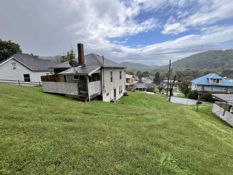 403 S Walnut Street Philippi WV 26416