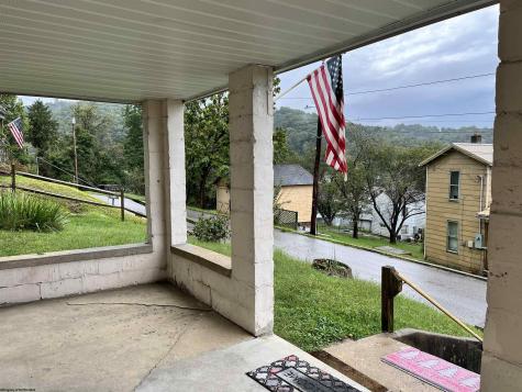 403 S Walnut Street Philippi WV 26416