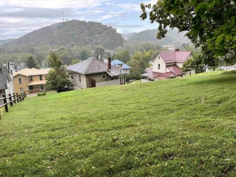 403 S Walnut Street Philippi WV 26416