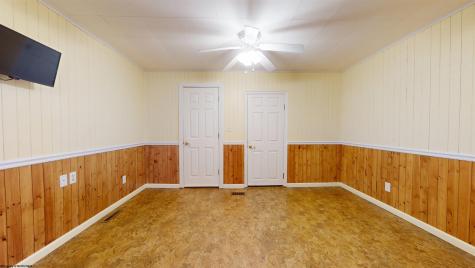 1418 Cherry Run Road Grafton WV 26354