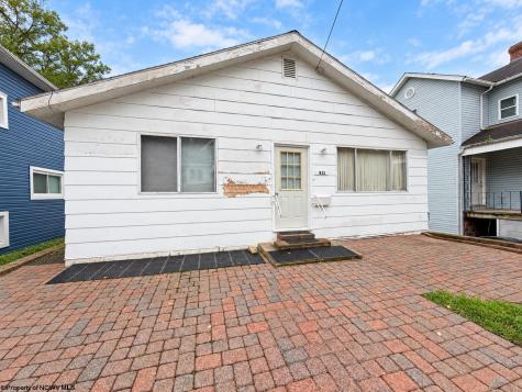832 Ridgeway Avenue Morgantown WV 26505
