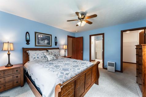 113 Joe's Drive Fairview WV 26570