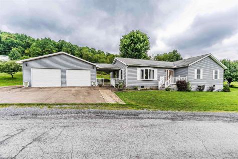 113 Joe's Drive Fairview WV 26570
