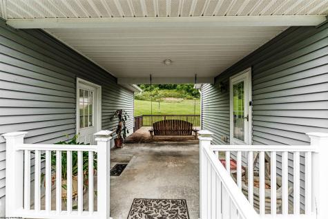113 Joe's Drive Fairview WV 26570