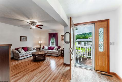 113 Joe's Drive Fairview WV 26570
