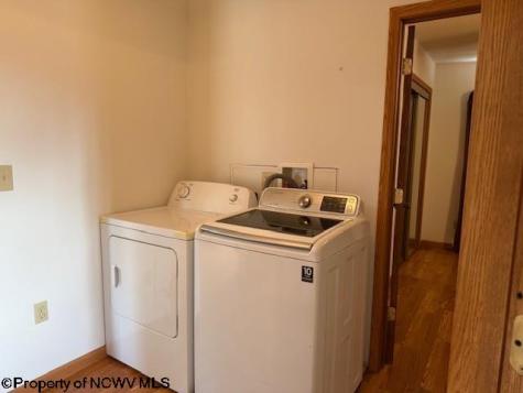 112 Knouse Lane Granville WV 26534