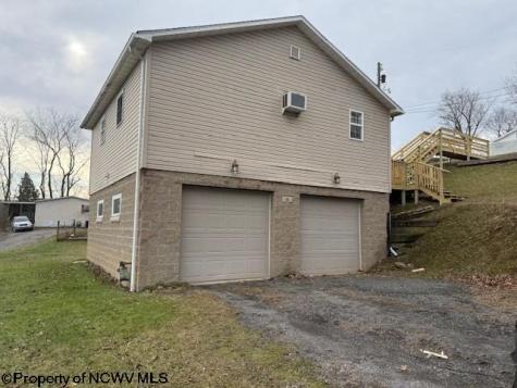 112 Knouse Lane Granville WV 26534