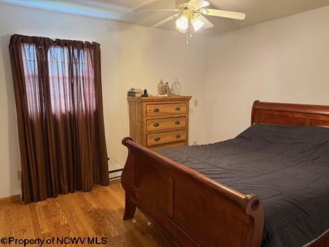 112 Knouse Lane Granville WV 26534