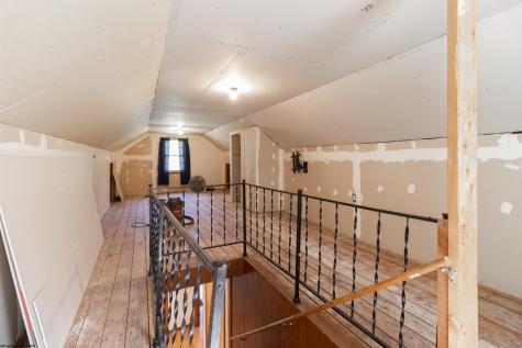 1369 Flag Run Road Clarksburg WV 26301-999