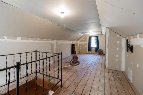 1369 Flag Run Road Clarksburg WV 26301-999