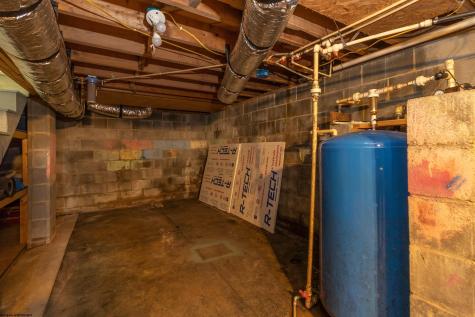 1369 Flag Run Road Clarksburg WV 26301-999