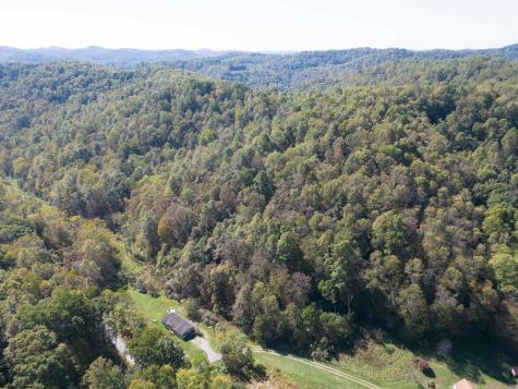 1369 Flag Run Road Clarksburg WV 26301-999