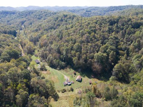 1369 Flag Run Road Clarksburg WV 26301-999