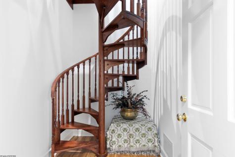 2017 Anna Furnace Drive Morgantown WV 26508