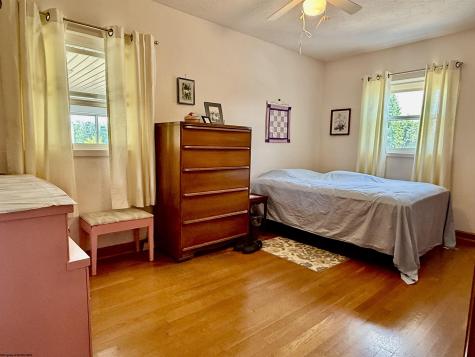 1617 Crestmont Circle Fairmont WV 26554