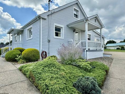 1617 Crestmont Circle Fairmont WV 26554