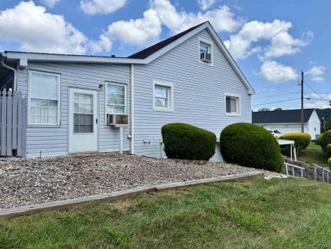 1617 Crestmont Circle Fairmont WV 26554