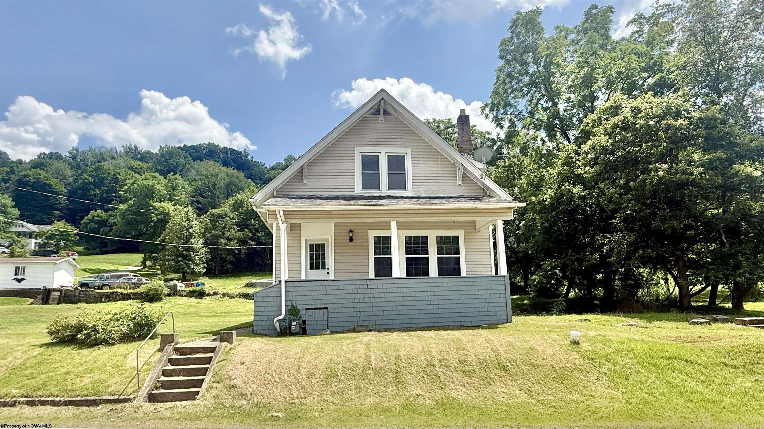 1095 Parkview Road Grafton WV 26354