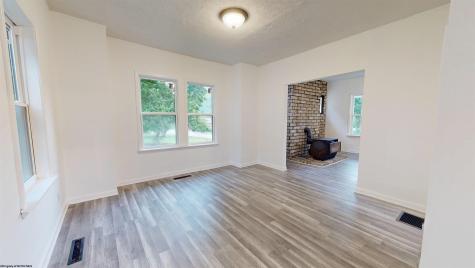 1095 Parkview Road Grafton WV 26354