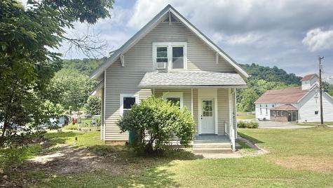 1095 Parkview Road Grafton WV 26354