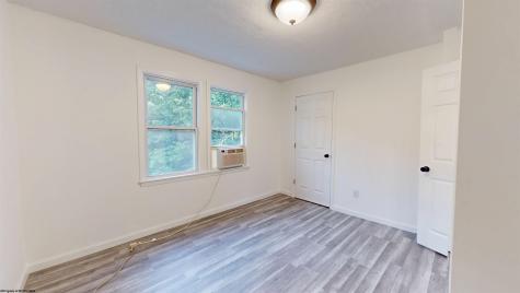 1095 Parkview Road Grafton WV 26354