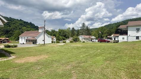1095 Parkview Road Grafton WV 26354