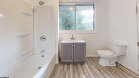 1095 Parkview Road Grafton WV 26354