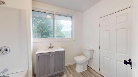 1095 Parkview Road Grafton WV 26354