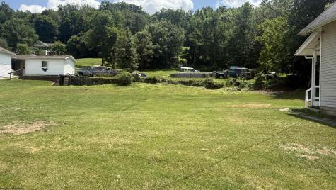 1095 Parkview Road Grafton WV 26354