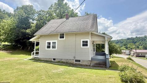 1095 Parkview Road Grafton WV 26354