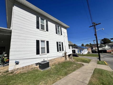 201 Euclid Avenue Clarksburg WV 26301-4003