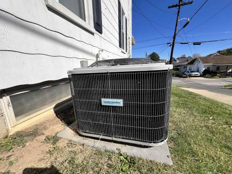 201 Euclid Avenue Clarksburg WV 26301-4003