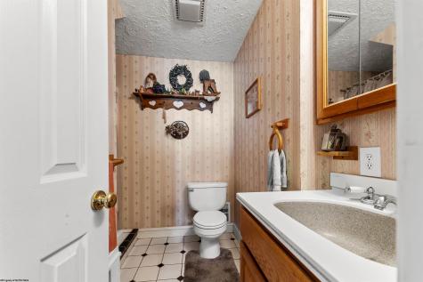 814 Linton Road Gladesville WV 26374