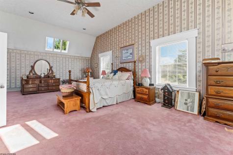 814 Linton Road Gladesville WV 26374