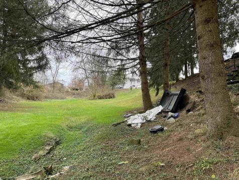 90 Third Street Shinnston WV 26431